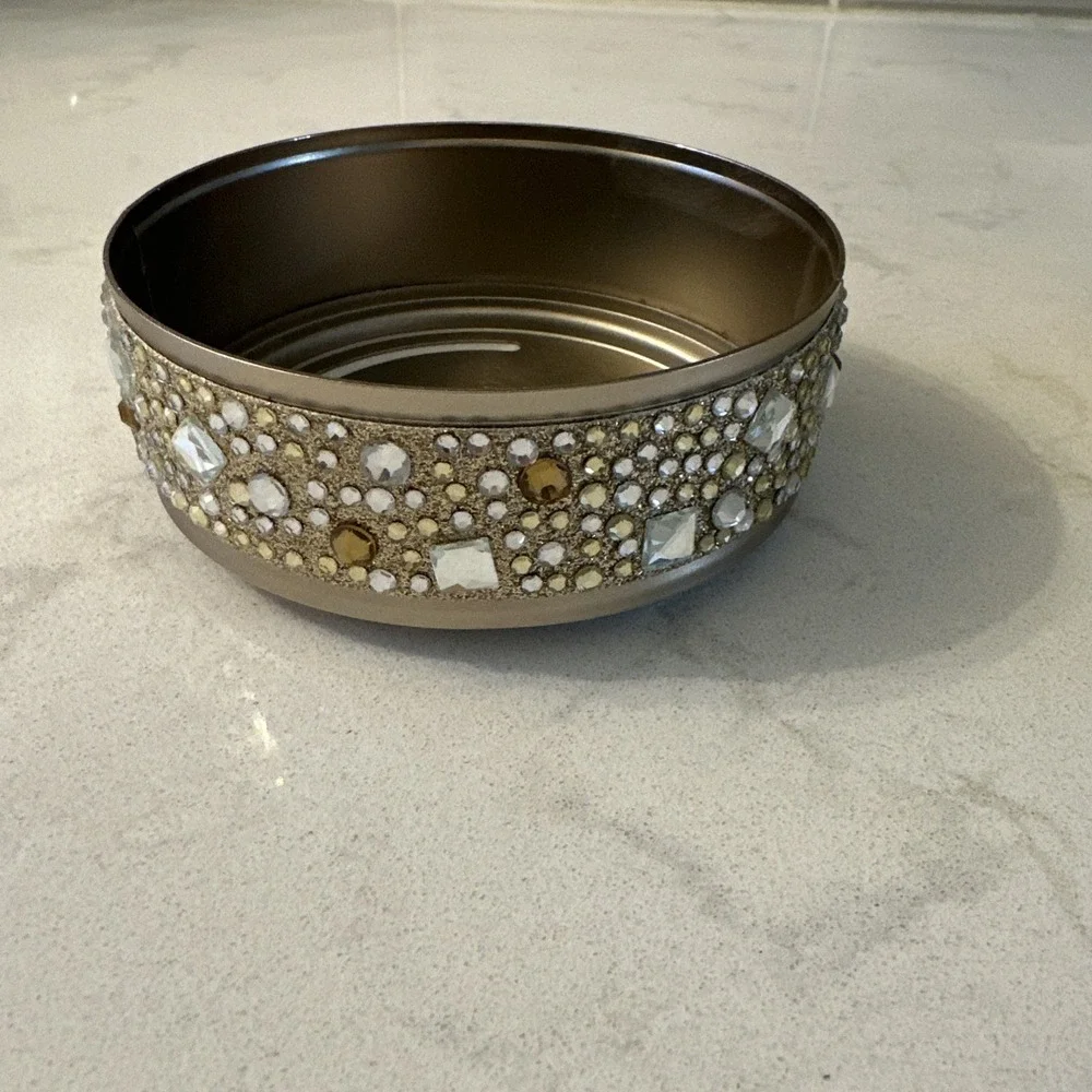Bath and Body Works Gems 3 wick candle holder sleeve